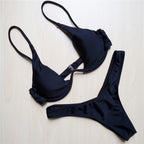 Bikini épure – v cut